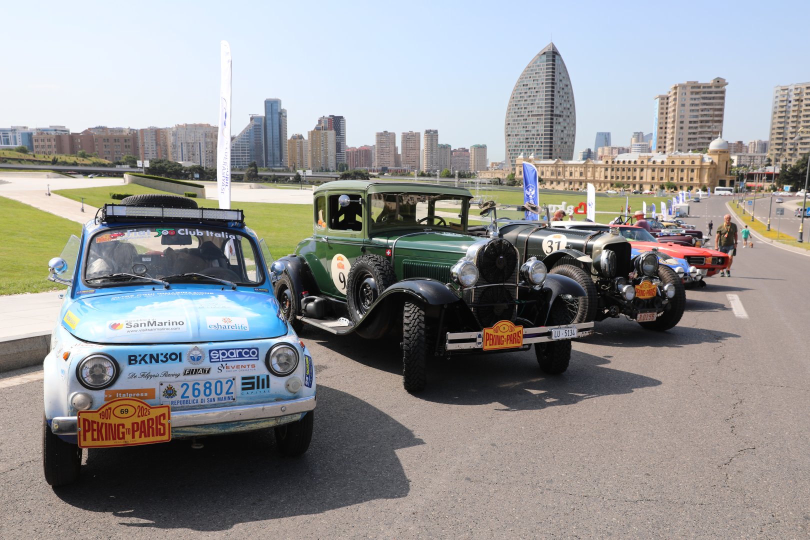 От Центра Гейдара Алиева стартовал азербайджанский этап ралли "Peking to Paris Motor Challenge" (ФОТО/ВИДЕО)